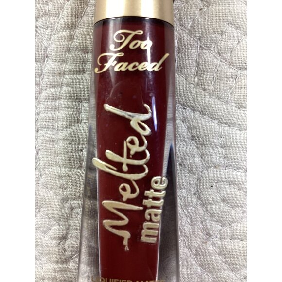 Too Faced Melted Matte Liquid Lipstick Drop Dead Red 7ml Longwear - Picture 2 of 3